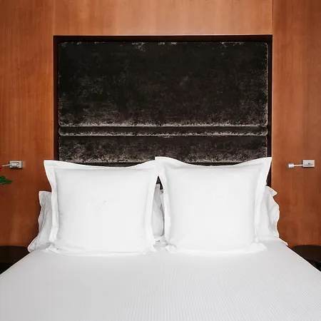 Banke Opera, Autograph Collection Hotel Parigi