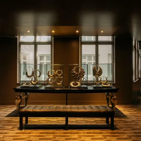 Banke Opera, Autograph Collection 5* Parigi