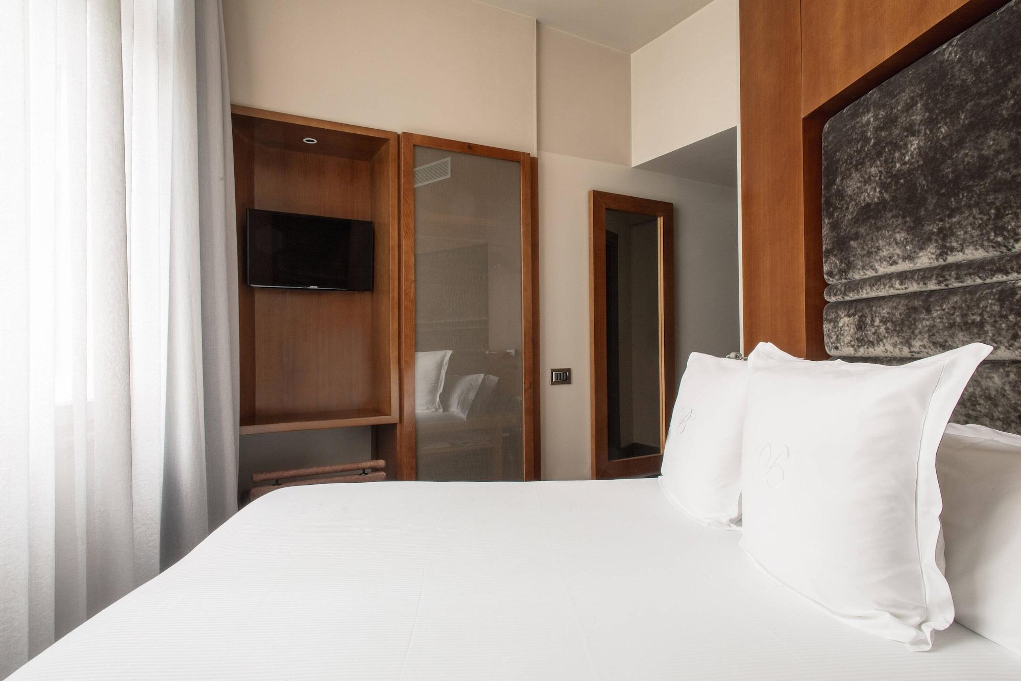 Banke Opera, Autograph Collection 5* Parigi