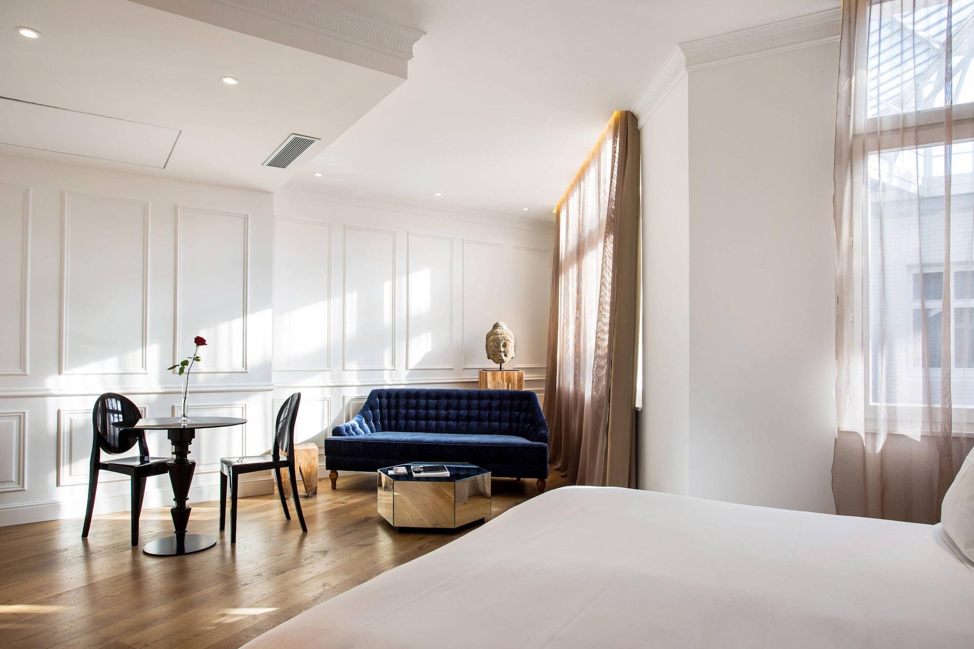 Banke Opera, Autograph Collection Hotel