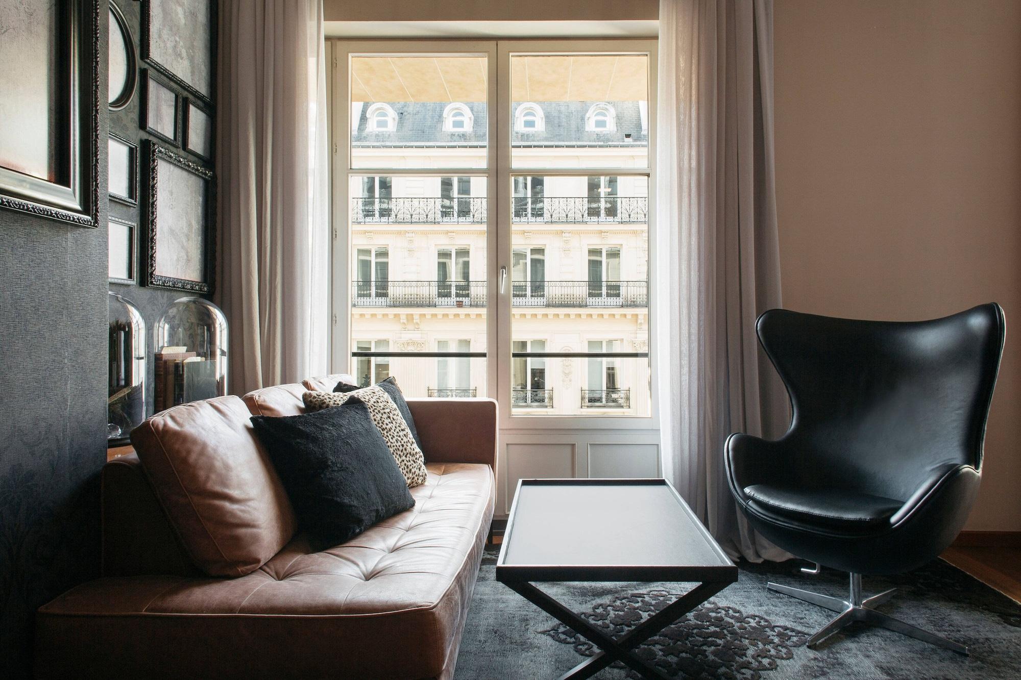 Banke Opera, Autograph Collection