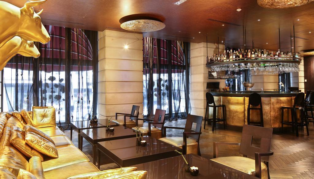 Banke Opera, Autograph Collection Hotel Parigi