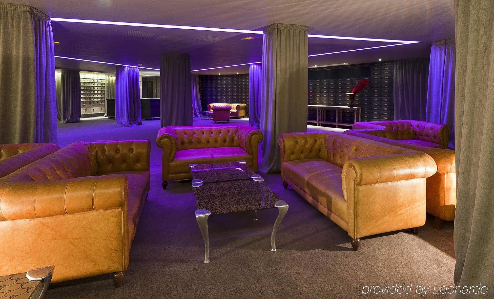 Banke Opera, Autograph Collection Hotel Parigi